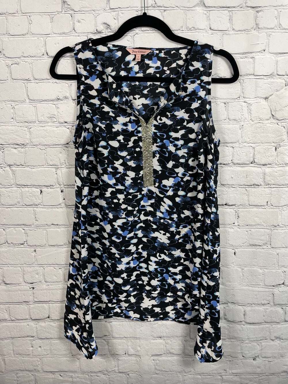Juicy Couture Abstract Print Sleeveless Blouse Rhinestone/Asymmetric Hem Sz S